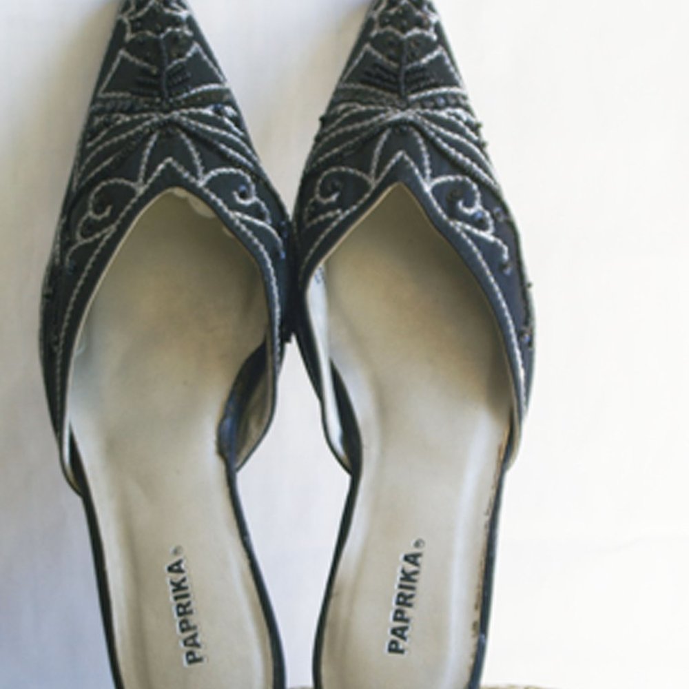 PAPRIKA  Black Silver Low Heel Beaded Embroidered  Slip on US Size 8